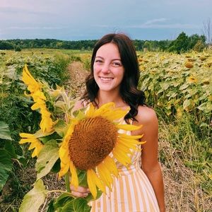 Meet your Posher, Carly